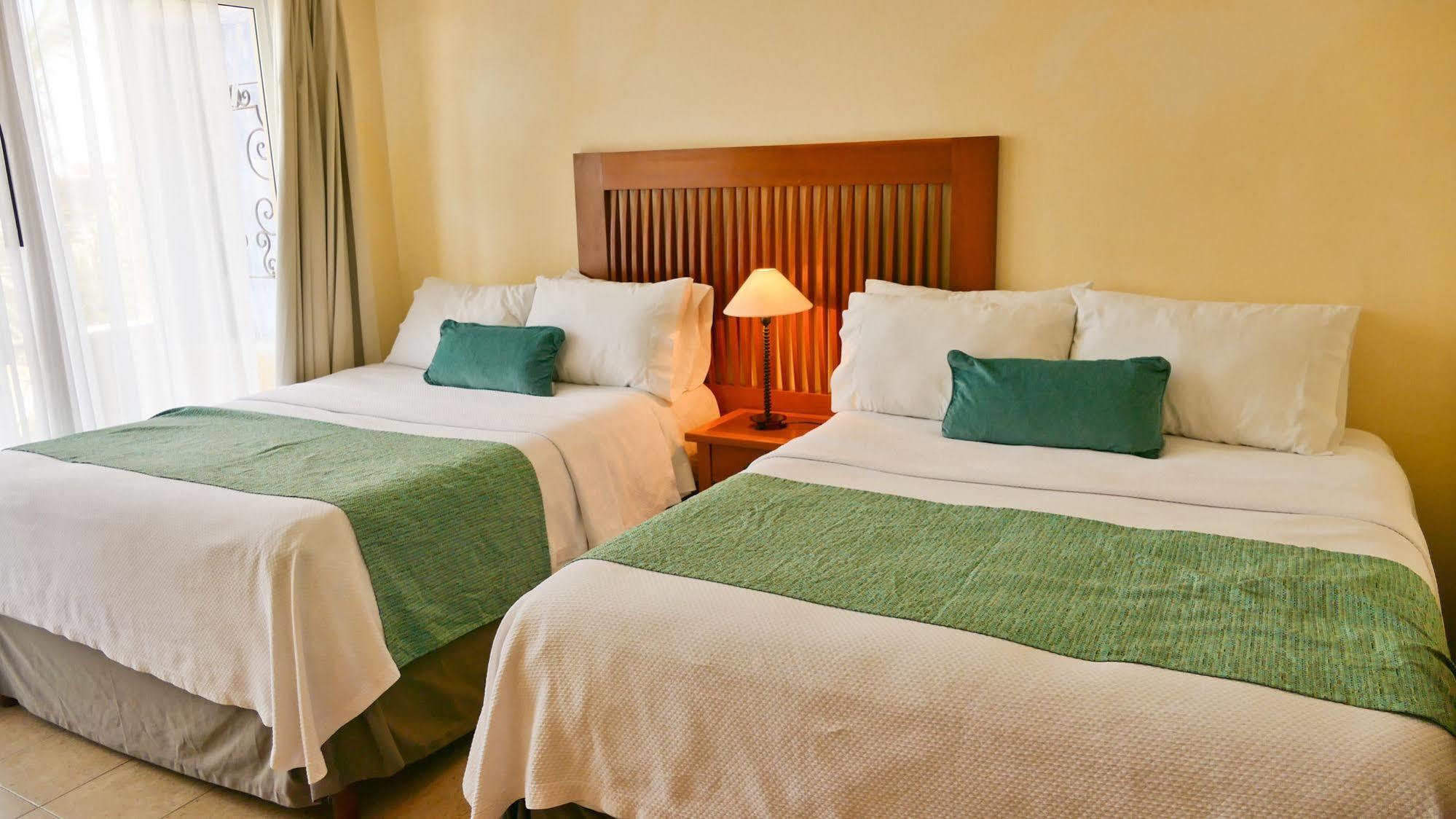 El Ameyal Hotel And Family Suites Cabo San Lucas Exteriör bild