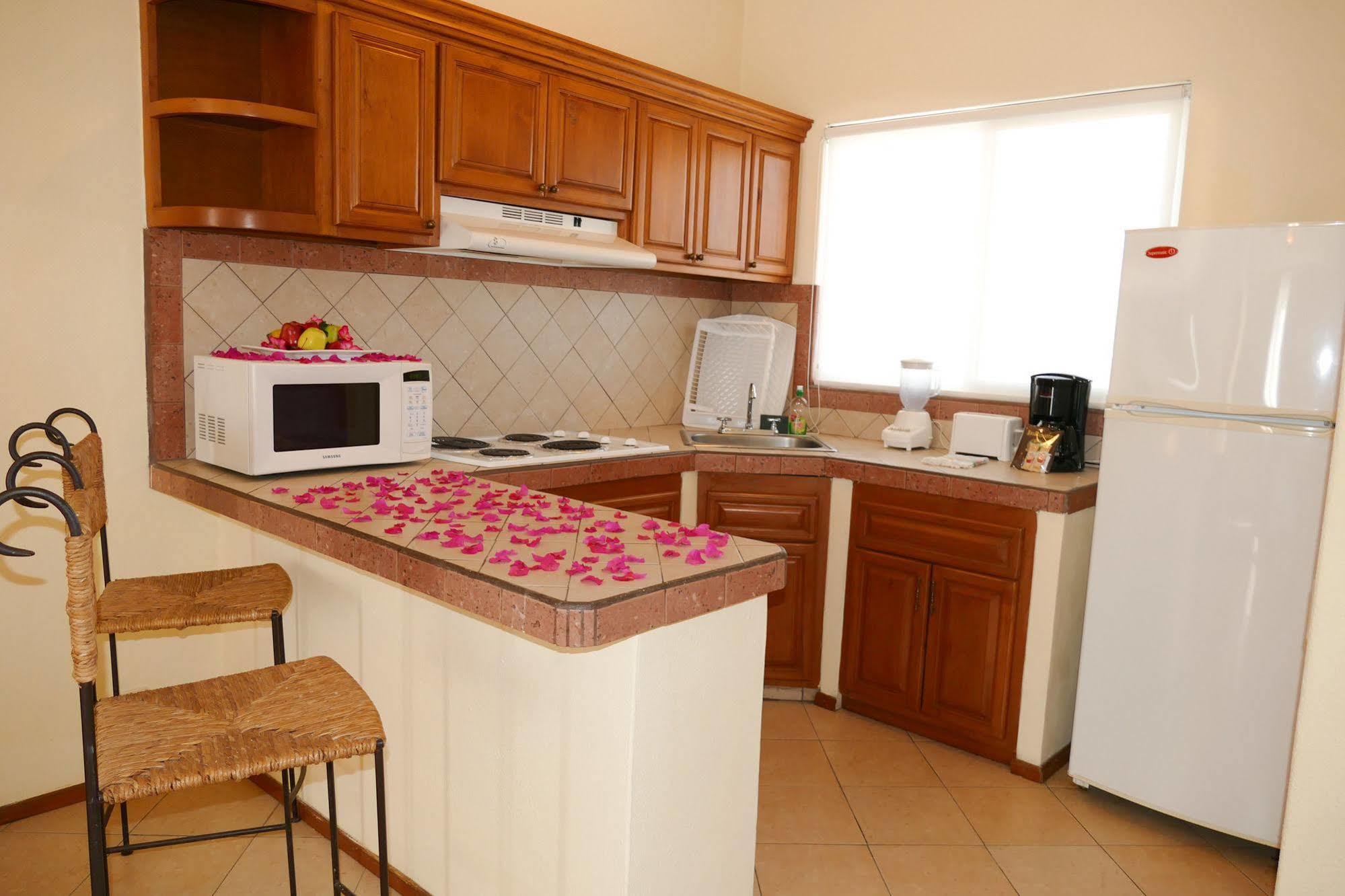El Ameyal Hotel And Family Suites Cabo San Lucas Exteriör bild